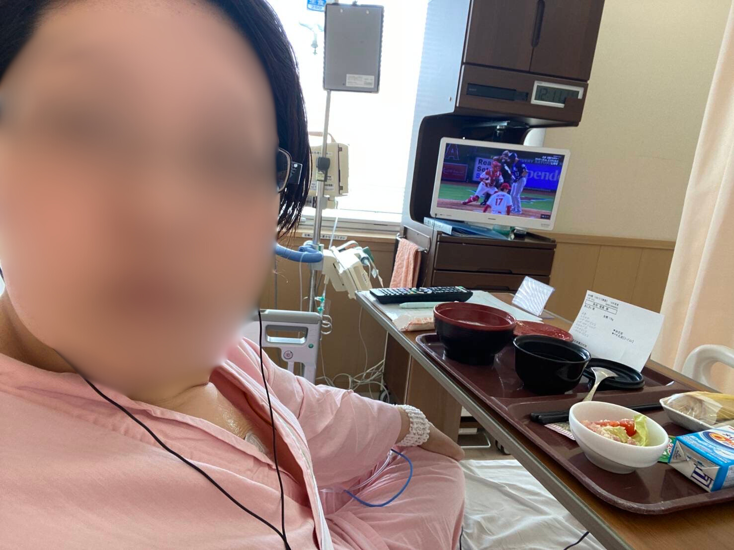 病室でのyasumiさんの写真