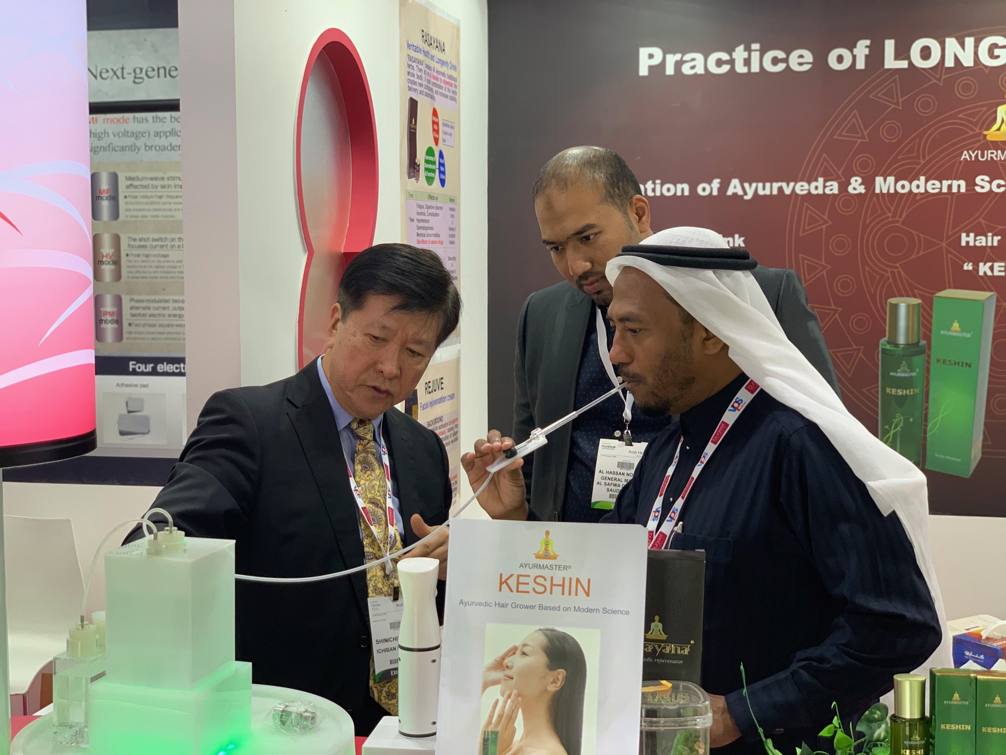 ドバイの展示会のお写真